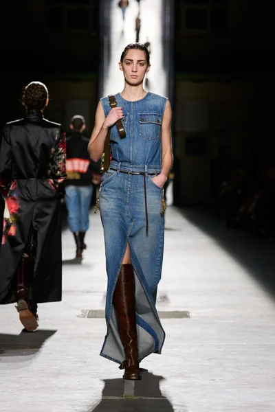 Look 55